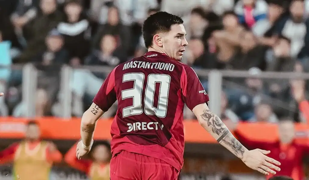 La histórica cláusula del Real Madrid por Franco Mastantuono representa casi el 20 % del recaudo que busca la nueva tributaria de Petro Mastantuono cobrará US$4 millones anuales, cifra que lo ubica entre las jóvenes promesas mejor remuneradas del plantel.