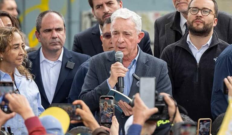 Álvaro Uribe