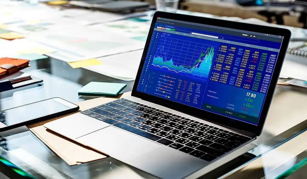 Premercado | Bolsas mixtas por repunte de bonos, caída del petróleo y tecnológicas; mercado espera datos de la eurozona Bolsas mundiales reaccionan a extensión de la tregua arancelaria entre EE. UU. y China