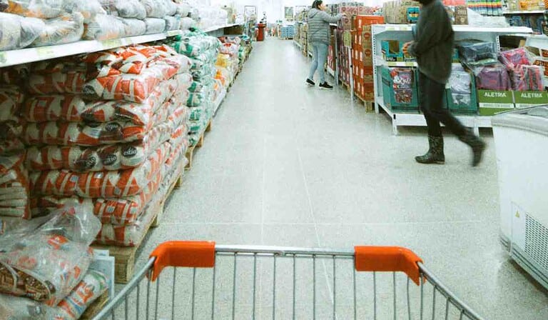 Cierre de supermercado en Colombia