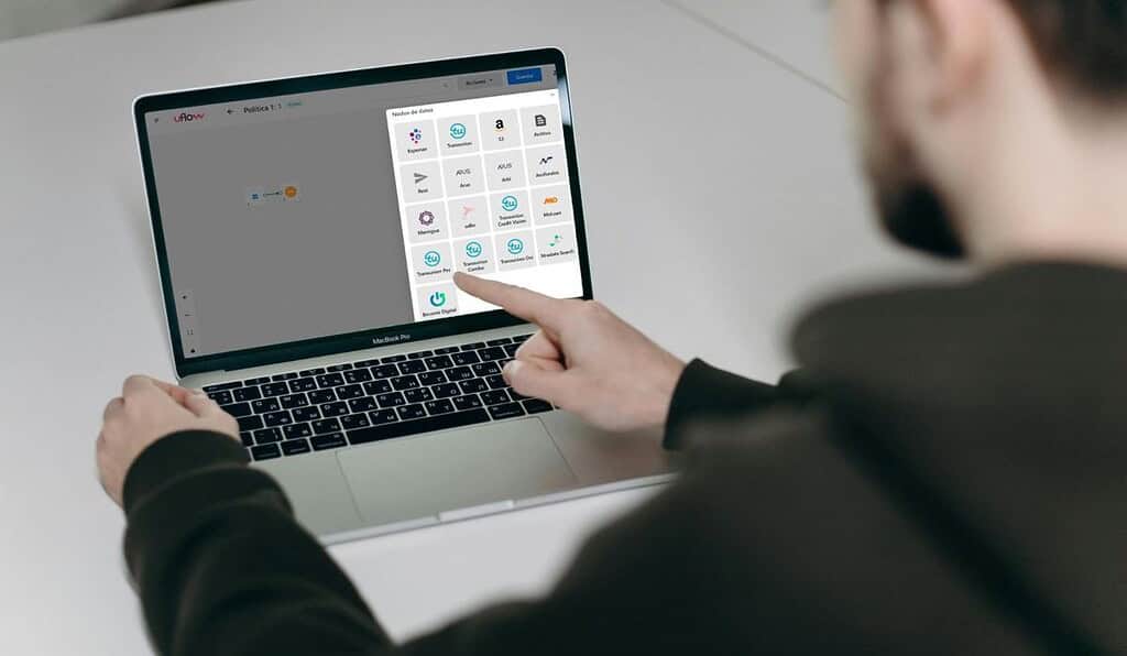 Una de las alianzas tecnológicas clave en este proceso fue la integración con el motor de decisiones no-code, web y alojado en la nube de uFlow