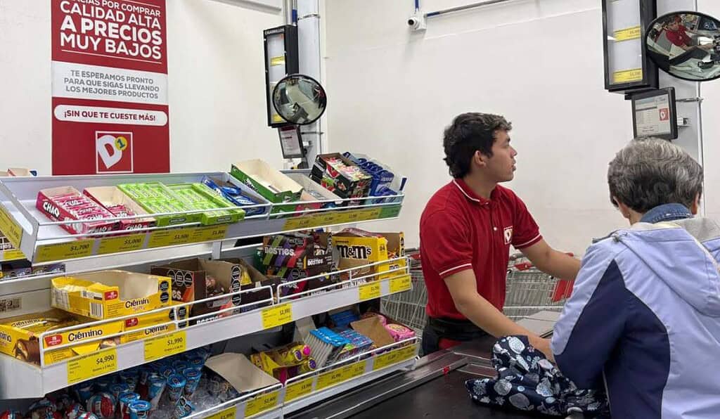 El problema por el que piden que aumento del salario mínimo en Colombia del 2026 no sea alto Tiendas D1 y salario mínimo en Colombia