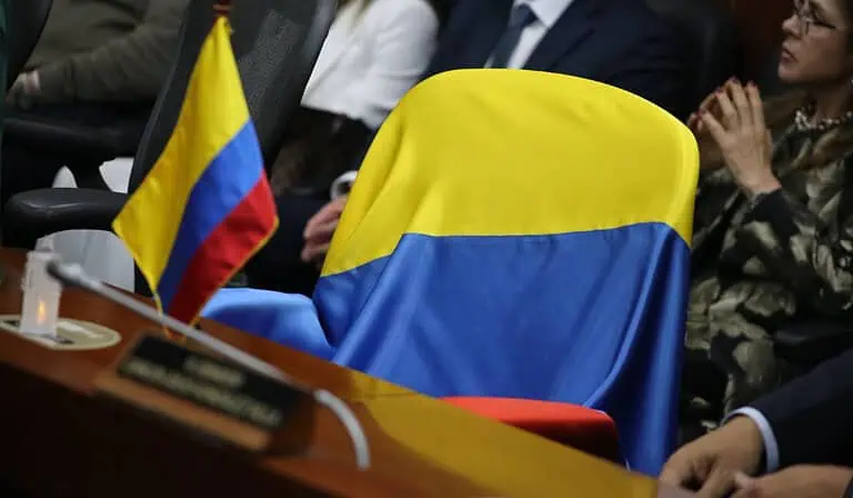 Curul de Miguel Uribe
