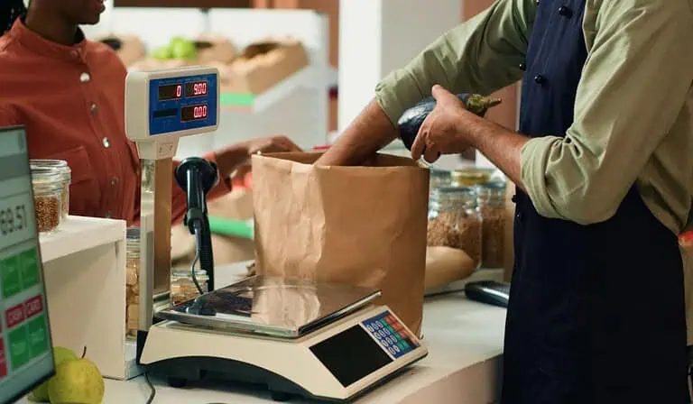 Bre-B impulsa pagos digitales para tenderos: así funciona la plataforma que reduce el uso de efectivo Essity tenderos Colombia