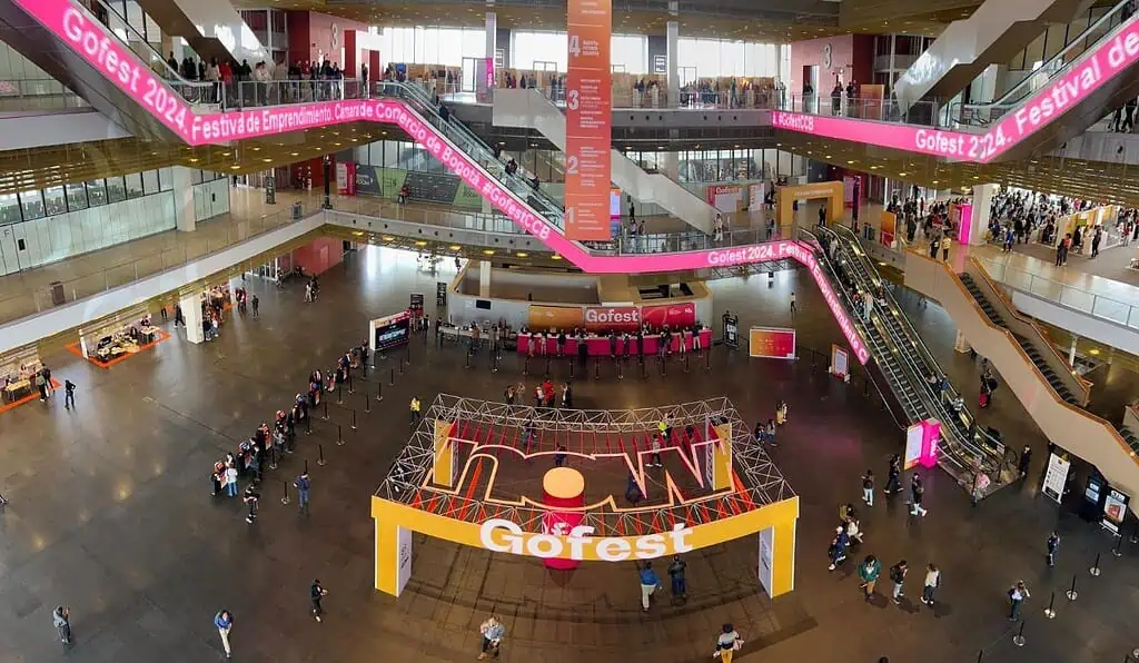 GoFest 2025 traerá 280 inversionistas internacionales a Bogotá en busca de startups con alto potencial El GoFest 2025 se realizará en Ágora Bogotá, con cinco días dedicados al emprendimiento y la innovación. Foto: cortesía CCB.