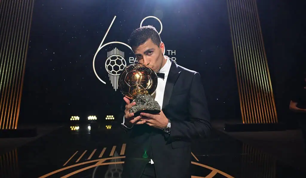 El valor de mercado de los 30 futbolistas nominados al Balón de Oro iguala el PIB de países como Cabo Verde o Belice El valor de mercado de los 30 futbolistas nominados al Balón de Oro iguala el PIB de países como Cabo Verde o Belice