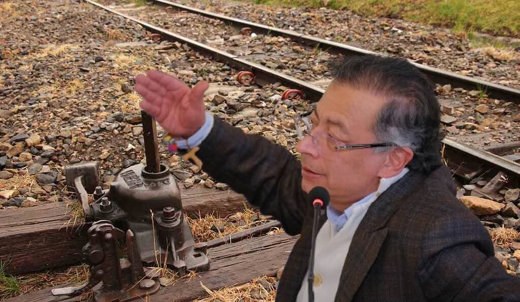 Gustavo Petro proyecto de Tren interoceánico