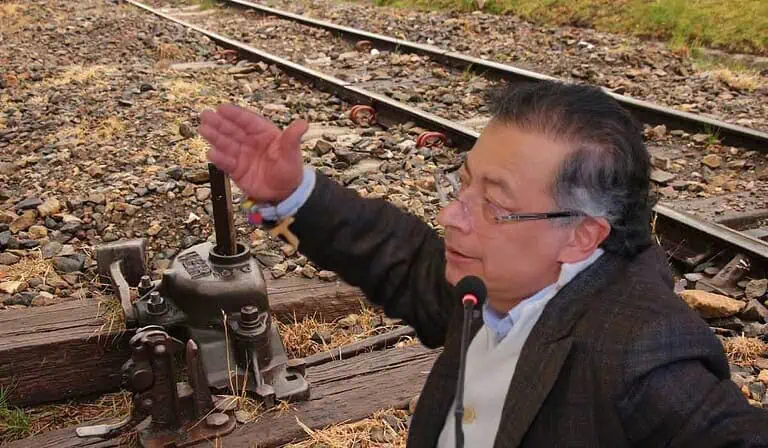 Gustavo Petro proyecto de Tren interoceánico