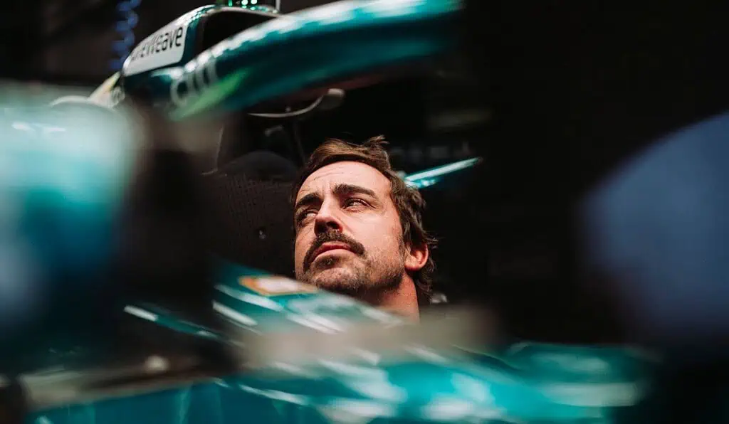Lewis Hamilton lidera un negocio digital millonario gracias a sus seguidores falsos en Instagram Reconocida escudería de la Fórmula 1 vende participación para capitalizar su equipo: ¿De cuál se trata?