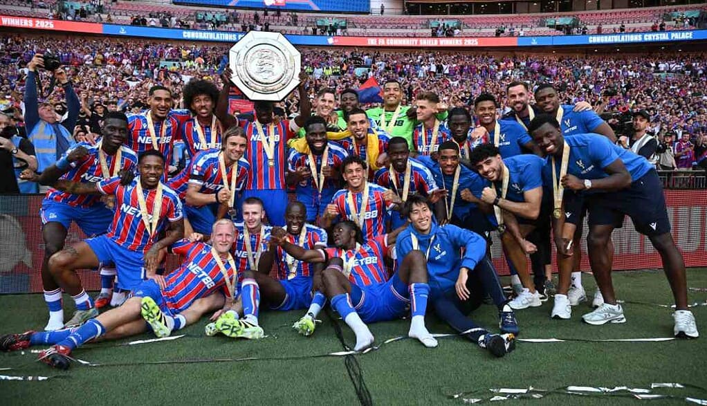 De fichar por 8 millones a valer 29 millones de euros: El salto de Daniel Muñoz tras levantar otro título con el Crystal Palace