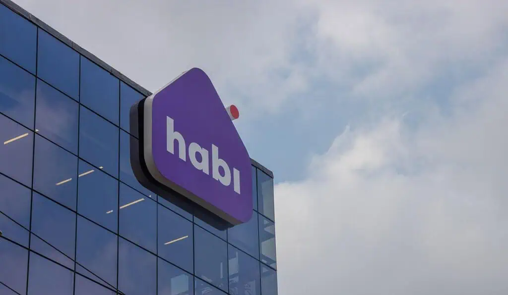 Habi supera los $2 billones en desembolsos y beneficia a más de 56.000 familias en Colombia Habi logo edificio