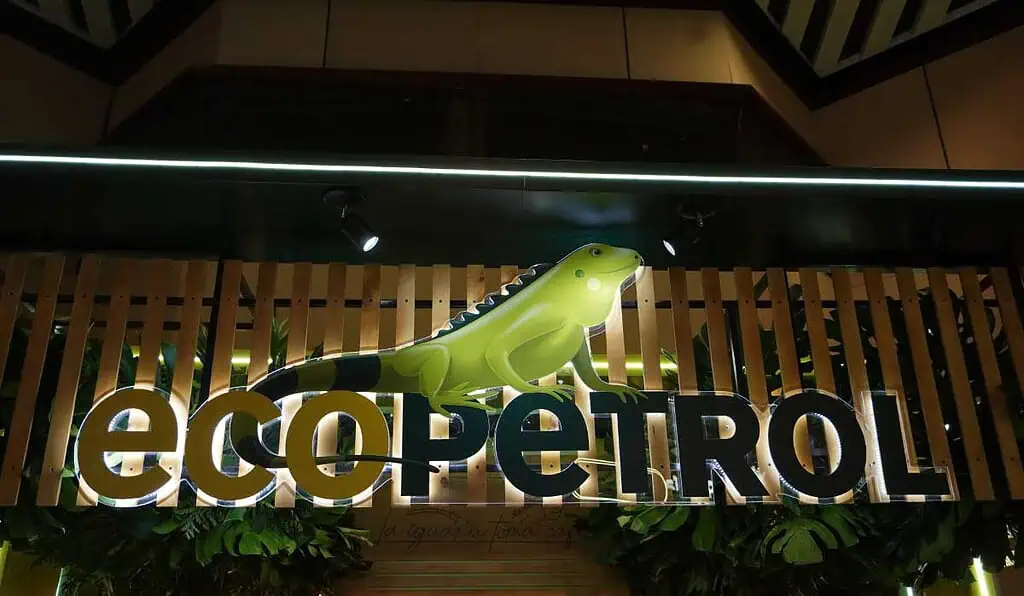 ADR de Ecopetrol en Bolsa de Nueva York cae en el histórico, mientras otras petroleras crecen con fuerza USO advierte que venta de activos de Ecopetrol en el Permian sería un “error histórico” y amenaza con movilizaciones