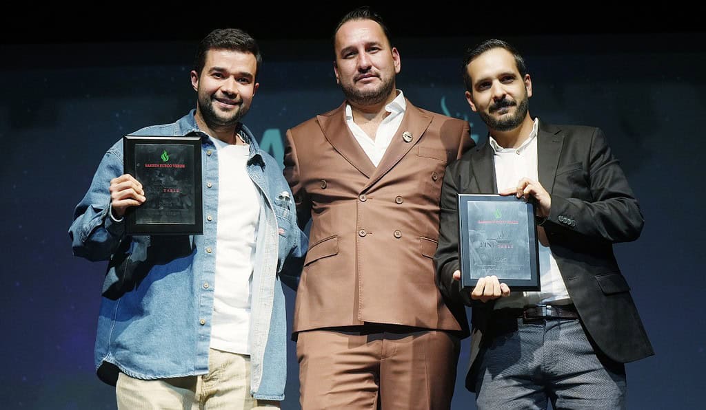 Distinciones especiales en Gala Visa Fine Dining Table en Latinoamérica.