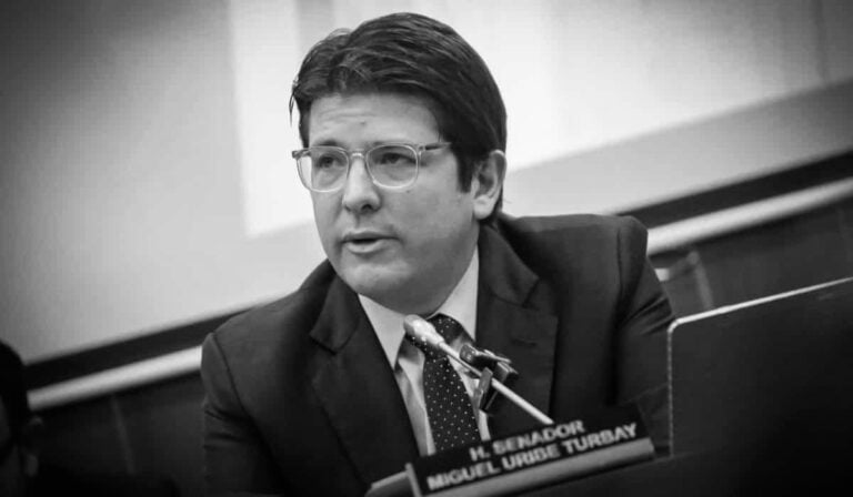 Honras fúnebres de Miguel Uribe se harán en Congreso