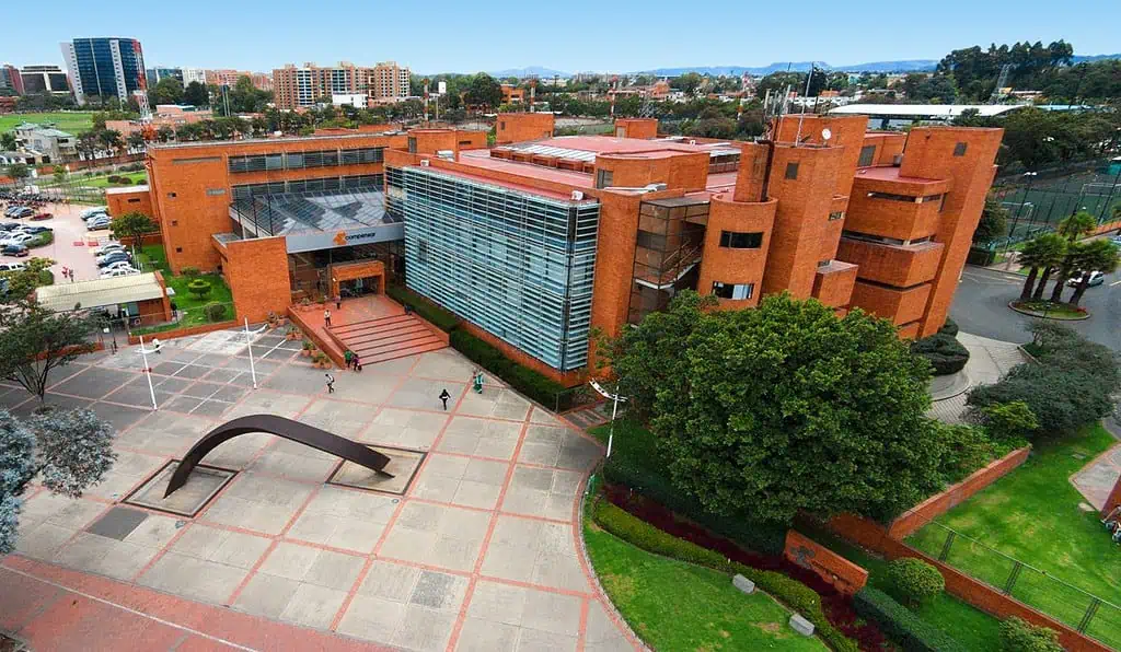 Con el 42 % de participación en el mercado, Compensar mantiene su liderazgo en el sector cajas de compensación Panorámica Compensar