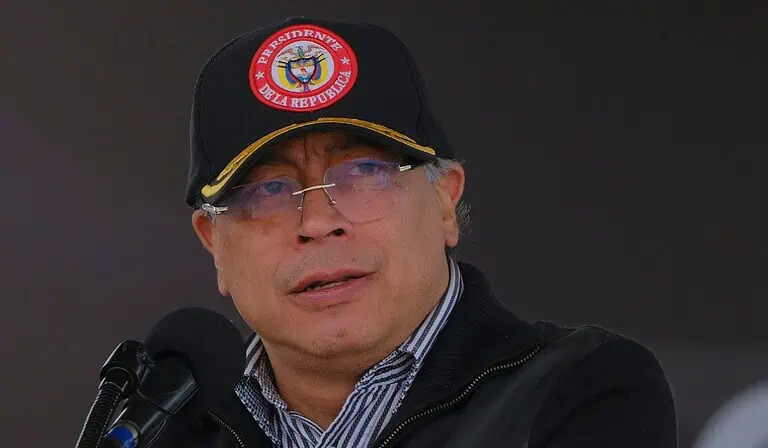 Tumban decreto de Petro que regulaba la tercerización laboral en Colombia Presidente Gustavo Petro
