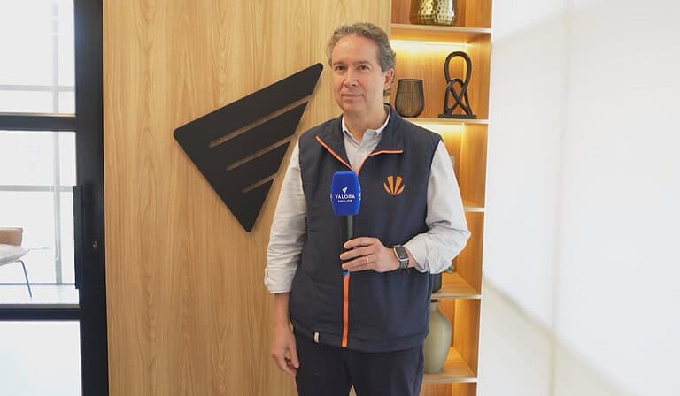 Ricardo Sierra, presidente de Celsia, en las oficinas de Valora Analitik
