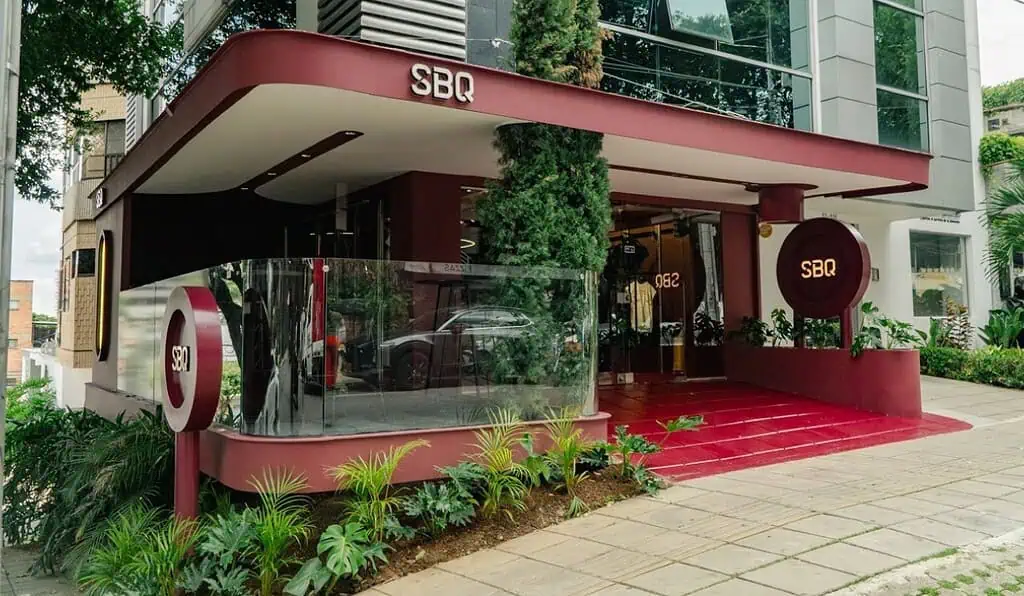 La compañía que logró atraer a Medellín marcas de lujo global como Cartier, YSL, Represent y Fugazzi SBQ