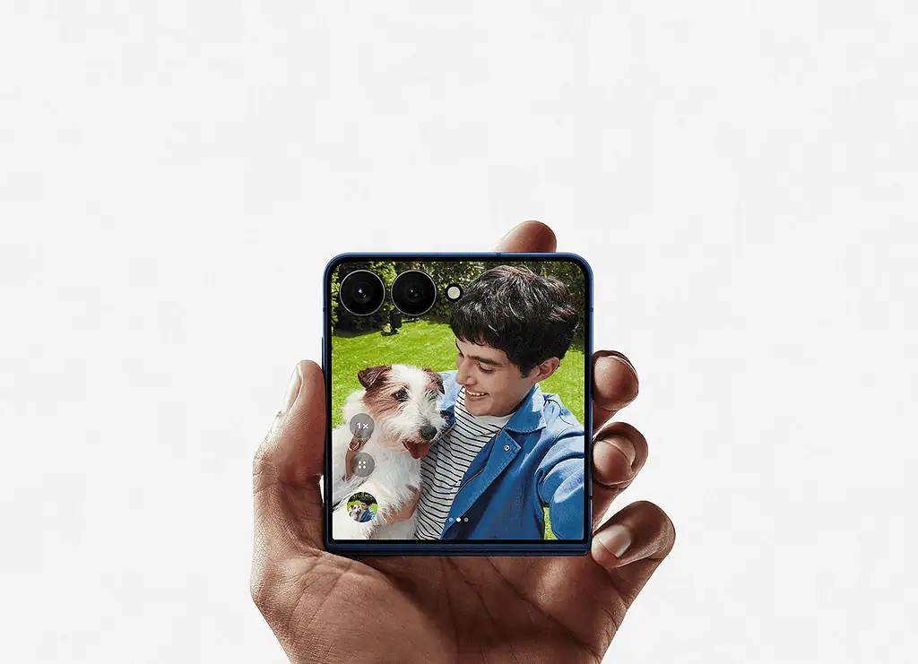 Samsung ya presentó en Colombia su nueva generación de celulares plegables: Así puede comprarlos más barato Galaxy Z Flip7. Foto: cortesía Samsung.
