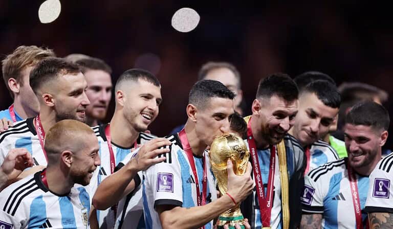 Decisión histórica en Argentina: El Mundial 2026 no irá por la TV Pública y podría ser exclusivo de canales privados