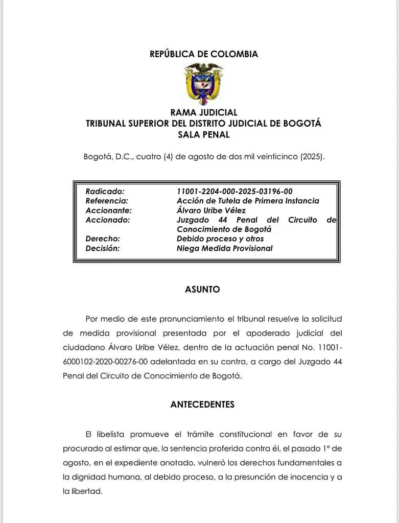 Niegan tutela que pedía suspensión de detención domiciliaria de expresidente Álvaro Uribe Álvaro Uribe