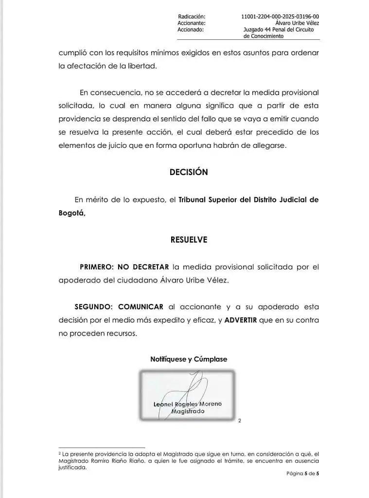 Niegan tutela que pedía suspensión de detención domiciliaria de expresidente Álvaro Uribe Álvaro Uribe