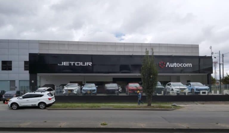 Autocom