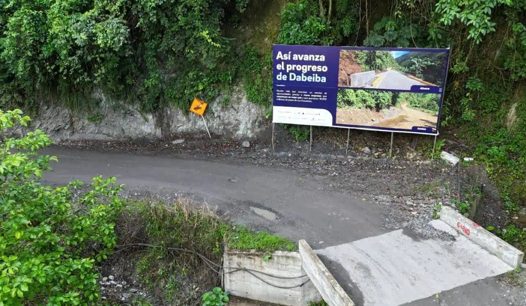Inician obras de dos proyectos viales que conectarán al municipio de Dabeiba, Antioquia; serán mediante Obras por Impuestos Avances de obras Dabeida Grupo Argos