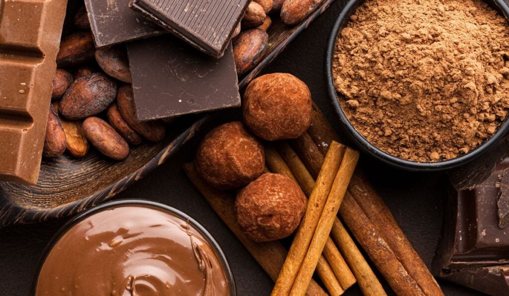 Más de 1.000 empresas participan en la transformación del chocolate en el país. Foto: Freepik.