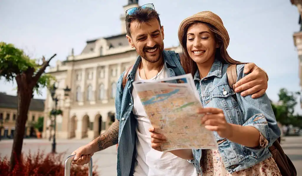 Estás son las diferencias entre un paquete turístico y un circuito de viaje: opciones económicas Circuítos turísticos.