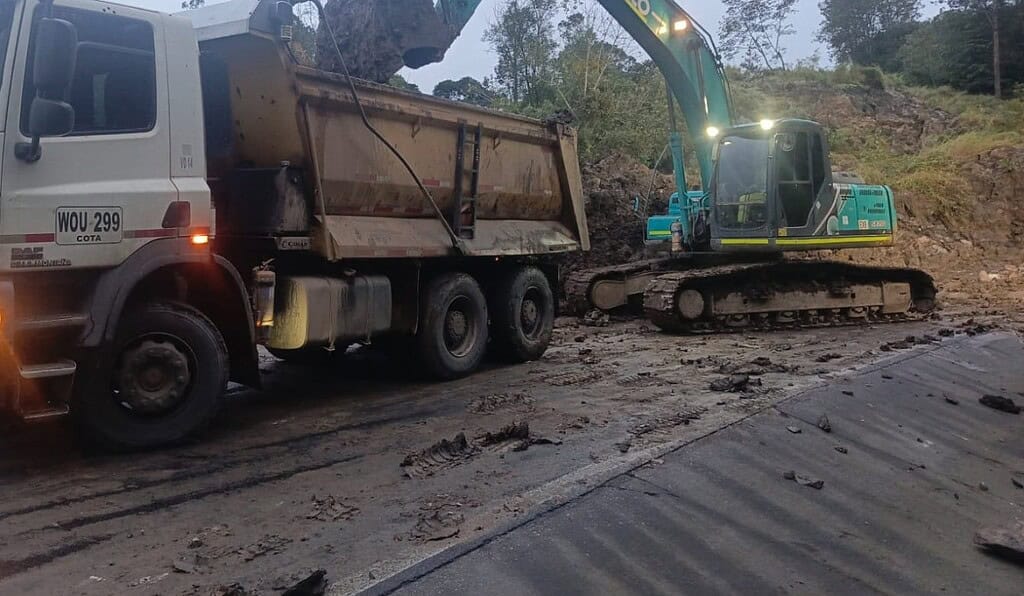 Coviandina reportó cierre en la vía que comunica a Bogotá con Villavicencio (1)