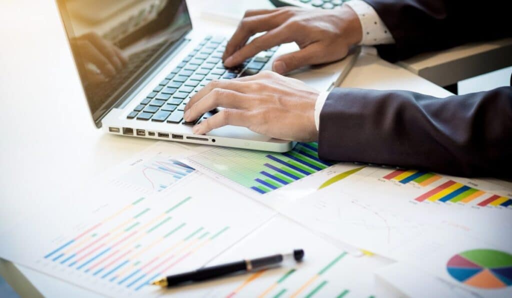 Miles de empresas se declararon insolventes en Colombia: por qué esto puede costarle más caro que negociar insolvencia