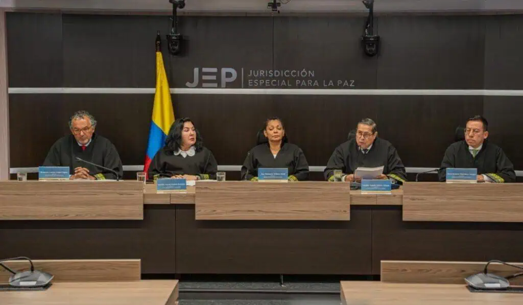 De la Espriella respalda propuesta para trasladar $100.000 millones de la JEP a la Rama Judicial JEP