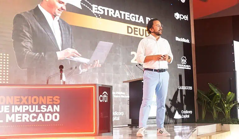 Estrategia de manejo de deuda