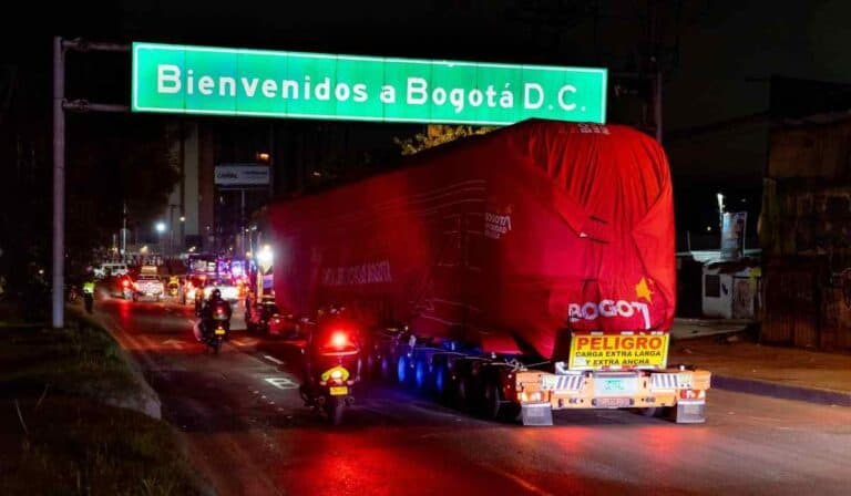 Llegada de los vagones del Metro de Bogotá