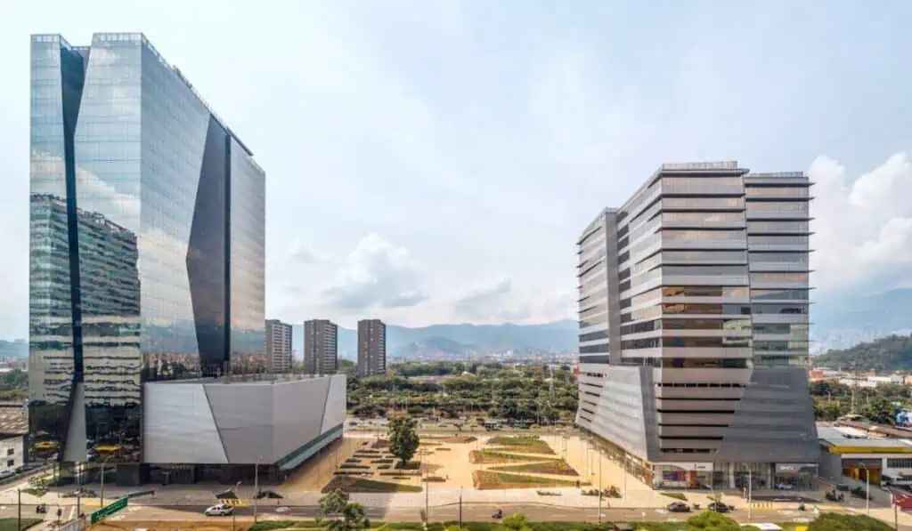 Mercado Libre y Accenture se instalan en centro empresarial de Medellín: estos son los detalles Rivana Business Park