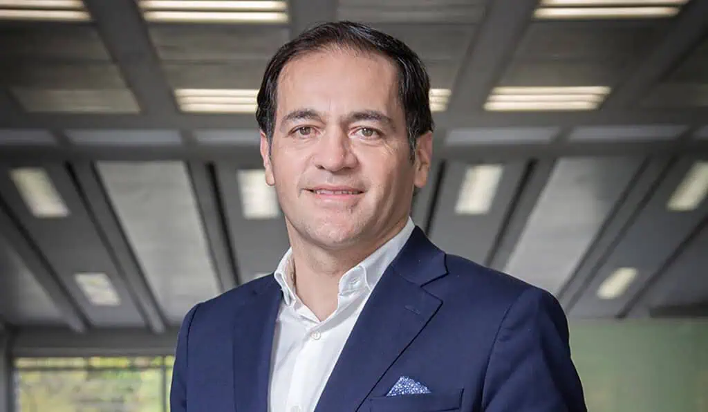 4 de cada 10 hogares rurales siguen sin internet en Colombia, mientras en ciudades la cobertura supera el 70 % Fabián Hernández, presidente CEO de Telefónica Movistar Colombia. Foto: Telefónica Movistar.
