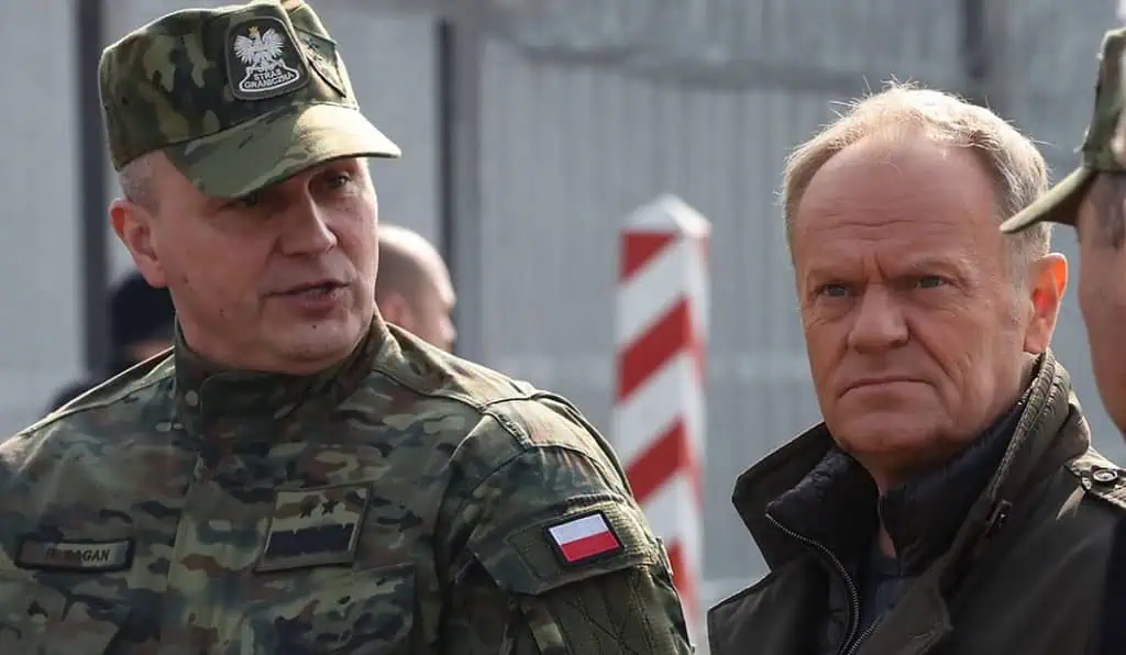 Polonia derriba drones rusos en su espacio aéreo y convoca a la OTAN Primer ministro de Polonia, Donald Tusk