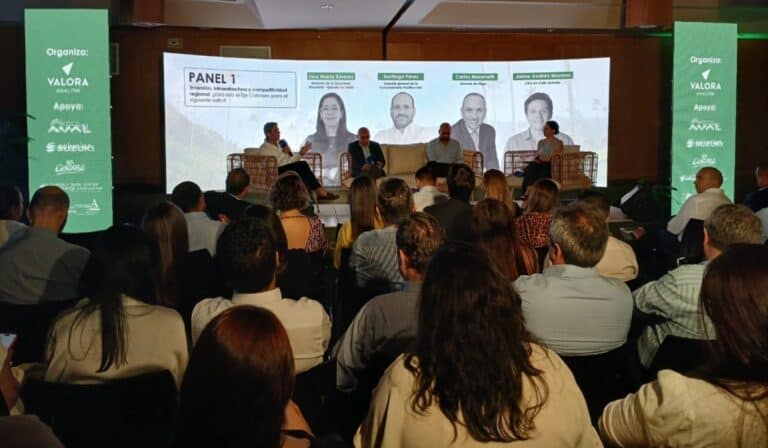 Primer panel Foro Eje Cafetero 4.0