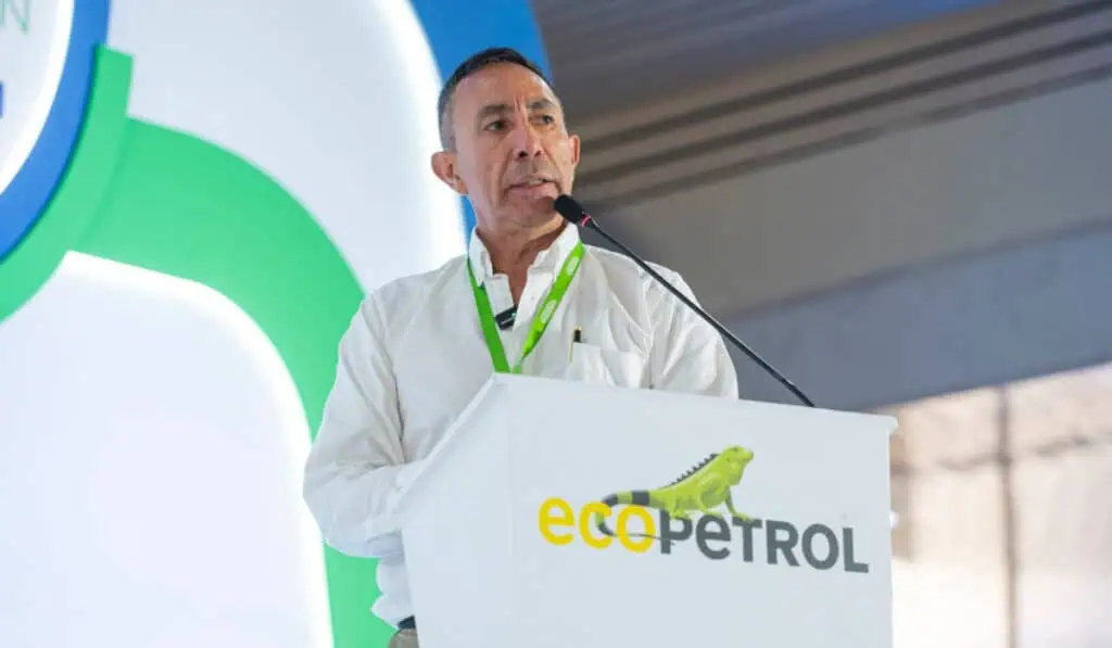 Producción de Ecopetrol registró leve caída en 2025: llegó a 745.000 barriles diarios Ecopetrol y Ricardo Roa