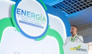 Presidente de Ecopetrol reconoce importancia de mantener petróleo y gas para financiar transición energética
