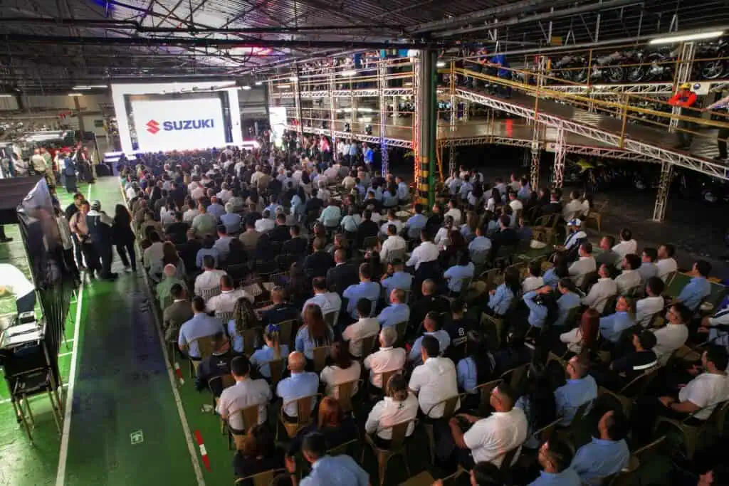 Suzuki ensambla la motocicleta número 2 millones en Colombia y marca un nuevo capítulo en su historia Suzuki realizó el 11 de septiembre un evento en su planta de Pereira