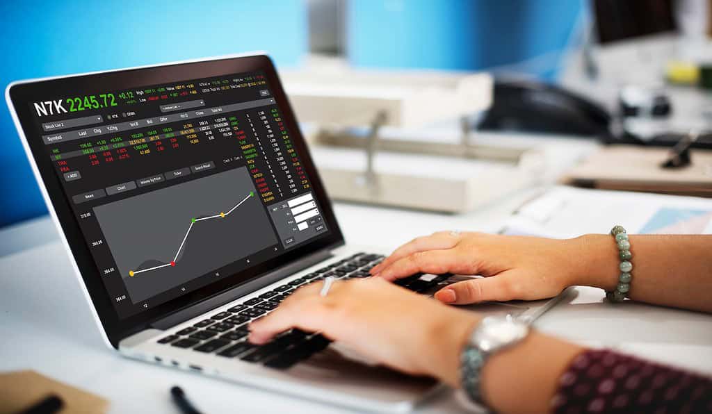 Tensiones geopolíticas y datos de inflación mueven mercados financieros