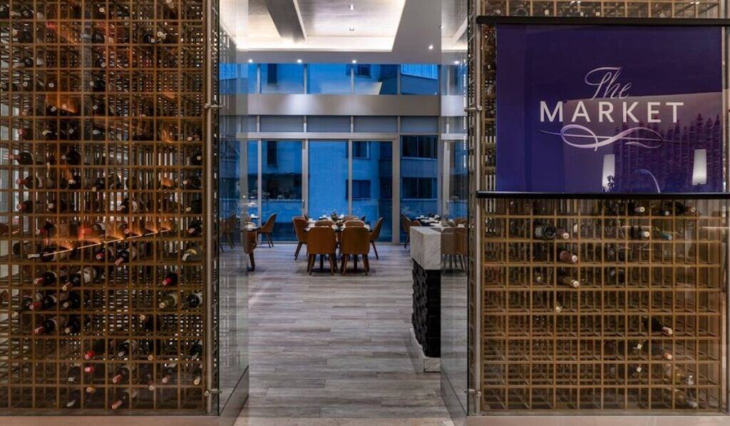 The Market, el restaurante que queda en el primer piso del hotel Marriott Medellín
