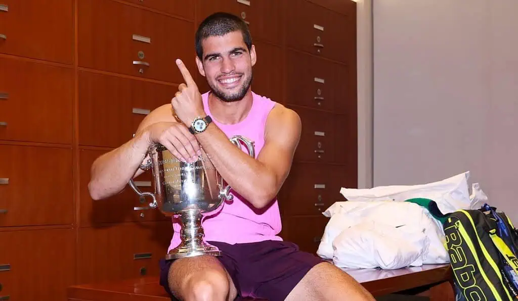 Carlos Alcaraz vuelve a ser número 1 del tenis mundial y rompe su récord anual de ganancias Fortuna de Carlos Alcaraz se valorizó en más de US$50 millones tras ganar el US Open