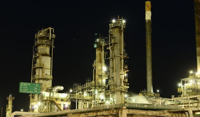 Ecopetrol aumentó 40 % exportaciones de asfalto sólido con nueva operación logística en Cartagena