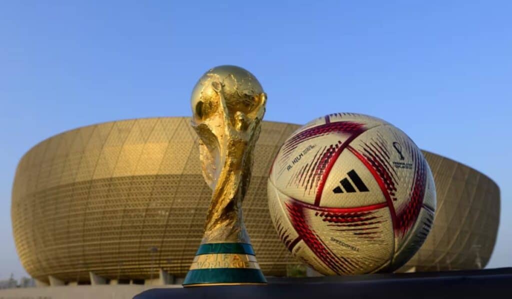 Este es el contrato de exclusividad que convierte a Adidas en socio de la FIFA para fabricar los balones del Mundial