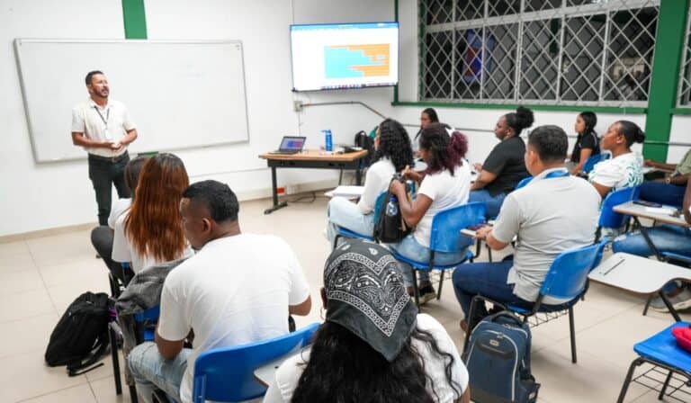 formacion personas puerto antioquia