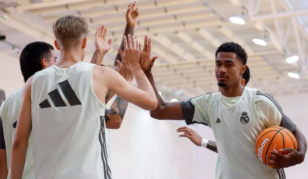 La NBA busca alianzas con clubes de fútbol para expandirse hacia Europa: Dos poderosos bancos la respaldarían
