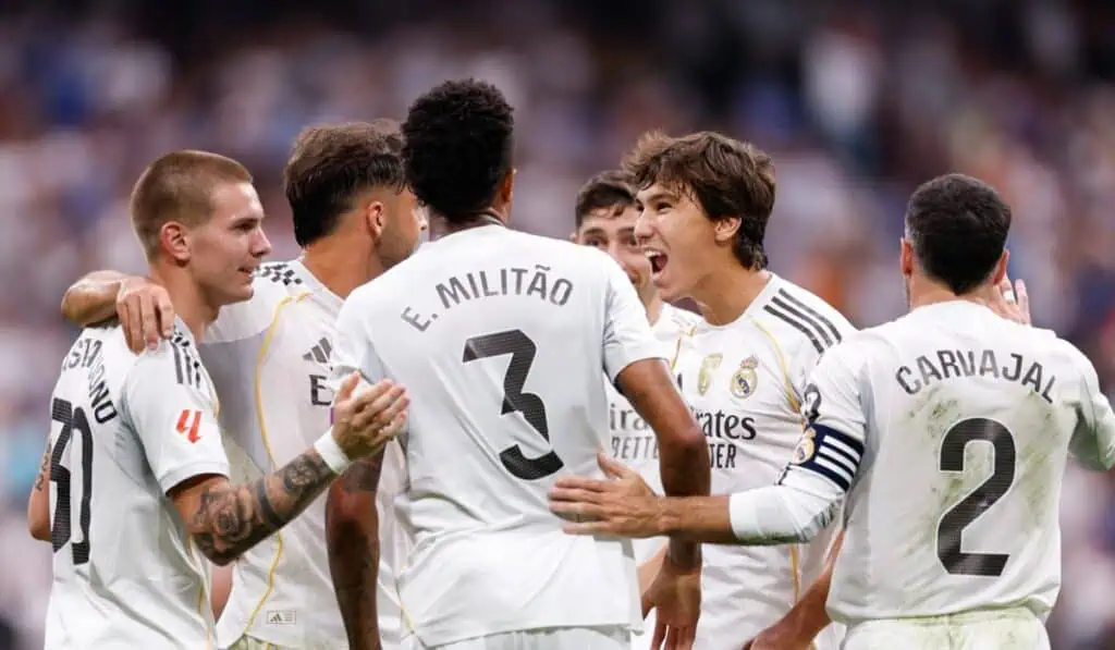 Real Madrid ahora vale 31 veces más que todos los equipos del fútbol colombiano: Rompió récord financiero El límite salarial del Real Madrid supera más de 30 veces los ingresos totales del club colombiano más rico